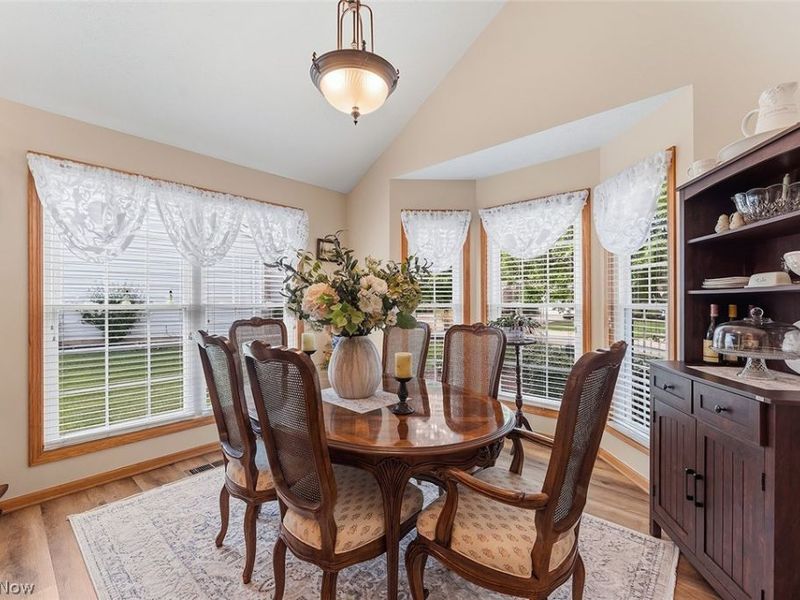 15249 Oak Hollow Lane, Strongsville, OH 44149 Photo 4