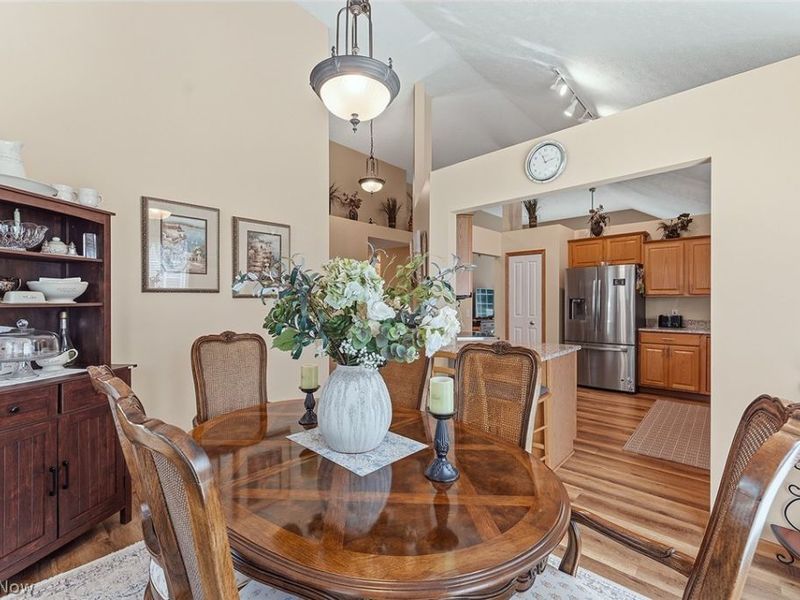 15249 Oak Hollow Lane, Strongsville, OH 44149 Photo 5