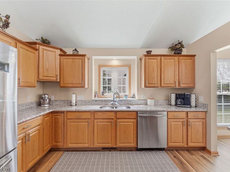 15249 Oak Hollow Lane, Strongsville, OH 44149 Photo 8