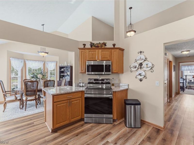 15249 Oak Hollow Lane, Strongsville, OH 44149 Photo 9