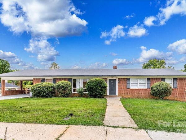 34 Willow Street , Badin, NC 28009