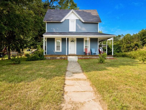 11242 Main Street, Honor, MI 49640