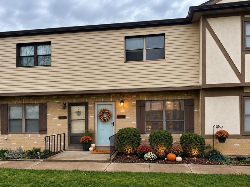 3819 Queen Anne Place, Grove City, OH 43123 Photo 1