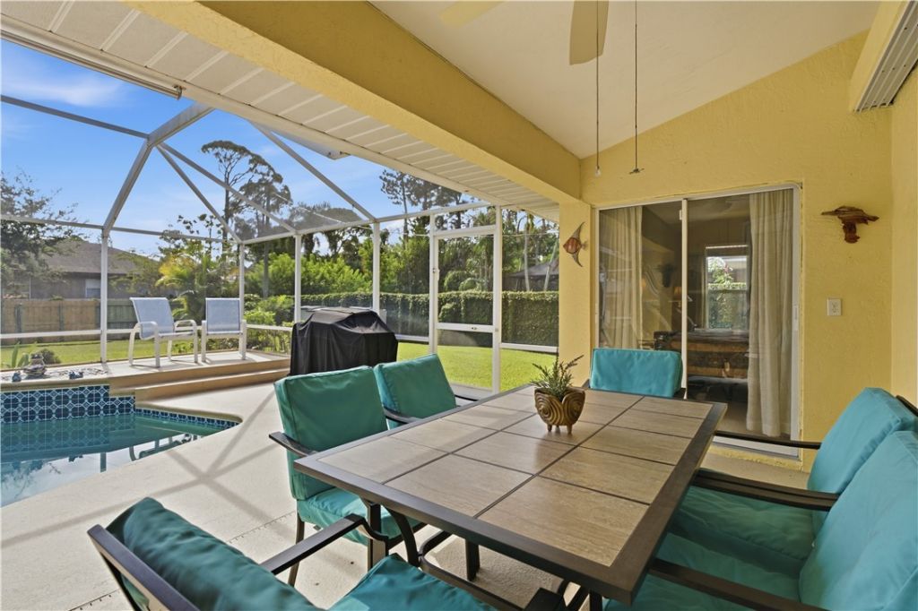 692 SW Ewing Avenue, Port Saint Lucie, FL 34983 Photo