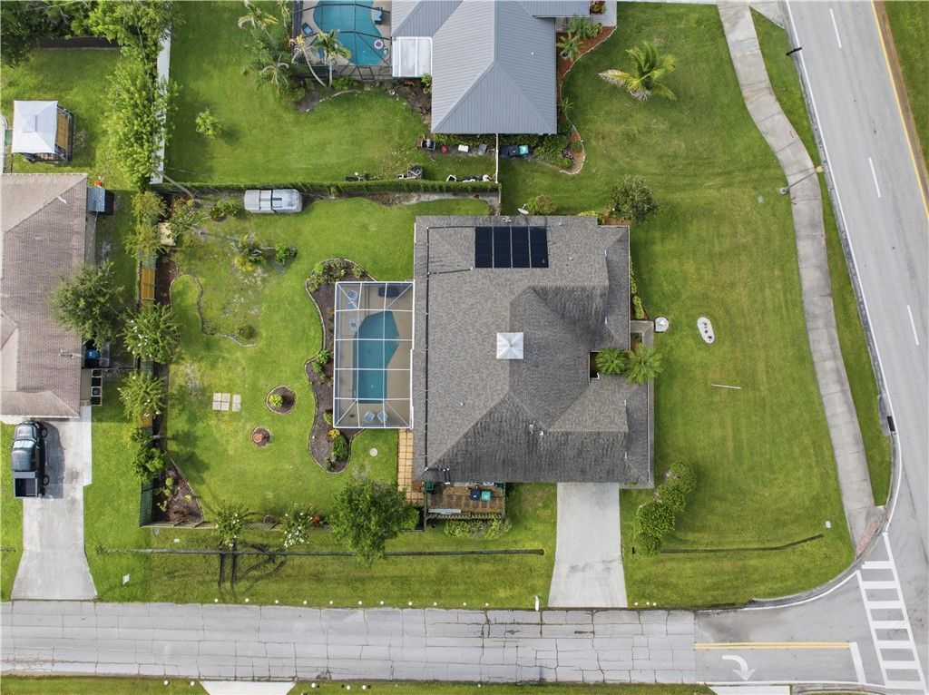 692 SW Ewing Avenue, Port Saint Lucie, FL 34983 Photo