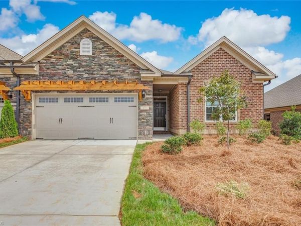 1041 Bonanza Lane , Mebane, NC 27302