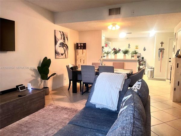 1210 Sorrento Dr , Weston, FL 33326