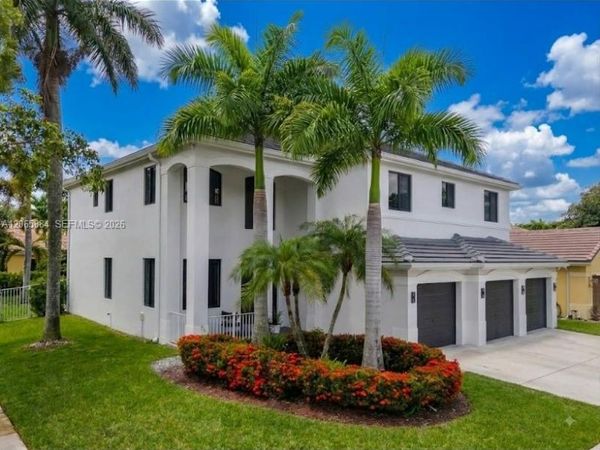 1073 Allamanda Way , Weston, FL 33327