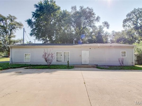 91 N Stanley Road , Cottage Hills, IL 62018