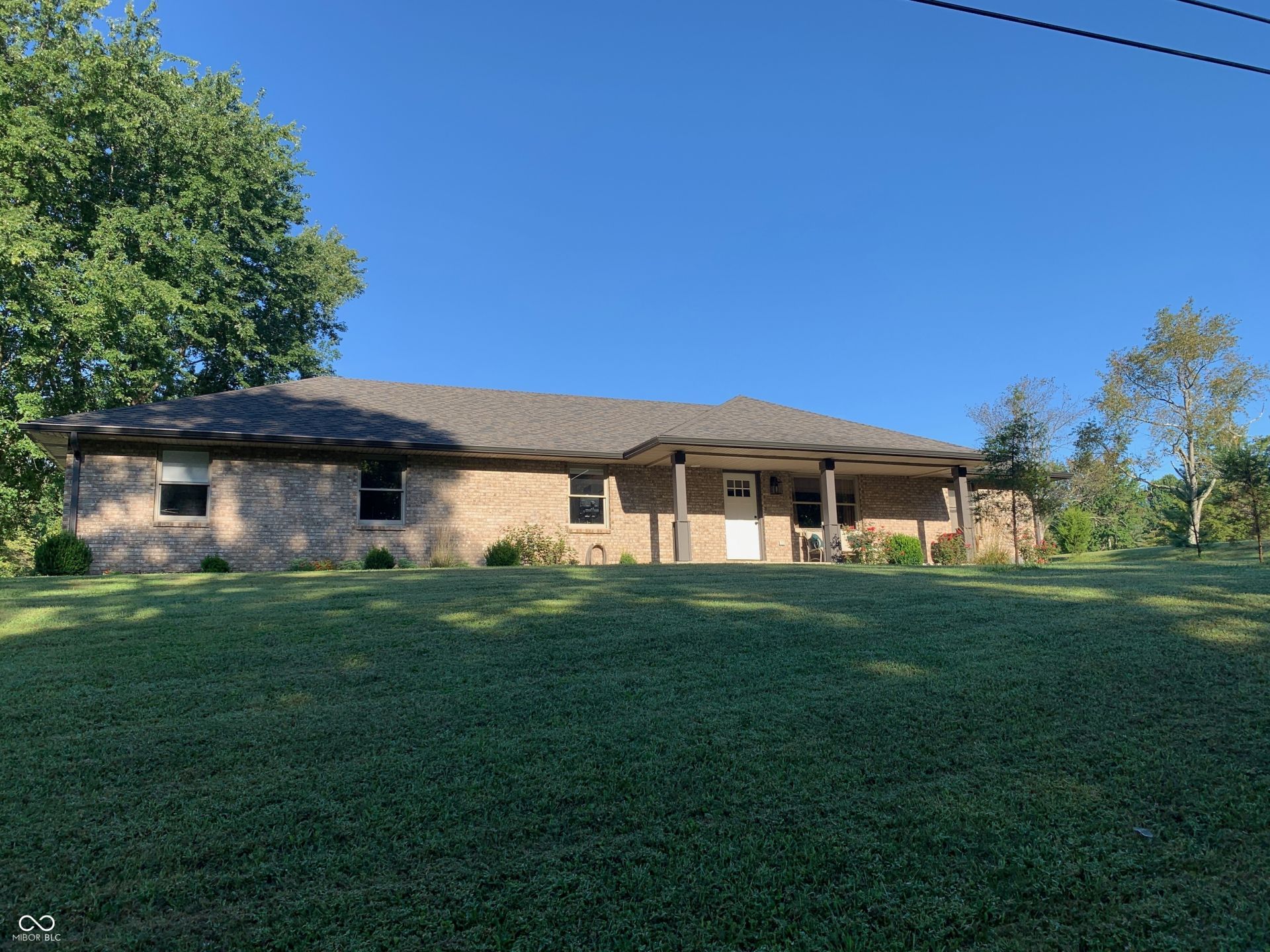 912 N Nelson Ridge Road, Columbus, IN 47201 Main Photo