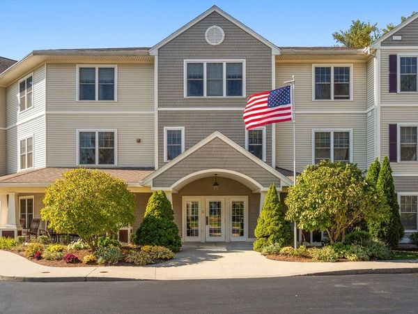7 Crescent Way, Unit 319, Sturbridge, MA 01518