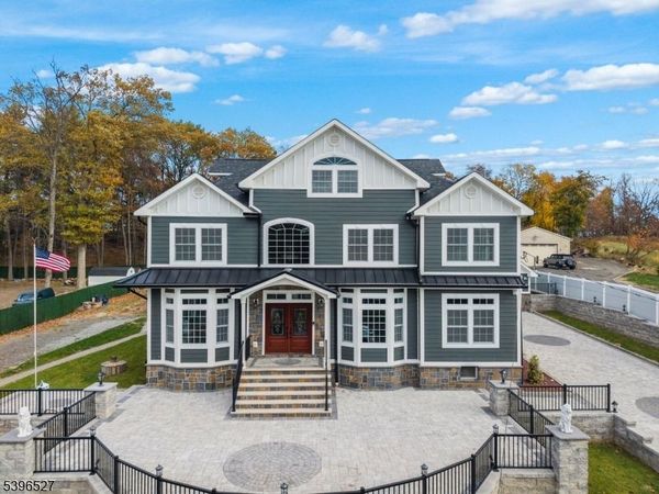 45 Dietrich Ln, North Haledon, NJ 07508