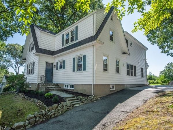 92 Hillcrest Ave, Morris, NJ 07960