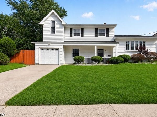 19 Joel Pl, Woodbridge, NJ 08830