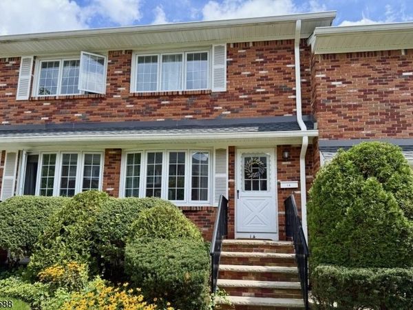 777 Springfield Ave, Unit 14, Summit, NJ 07901