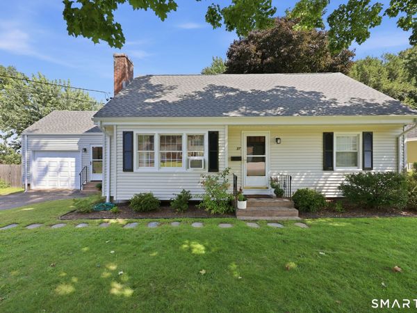 27 Edgewood, Portland, CT 06480