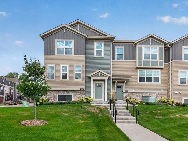 1546 Timberwood Lane, West Saint Paul, MN 55118