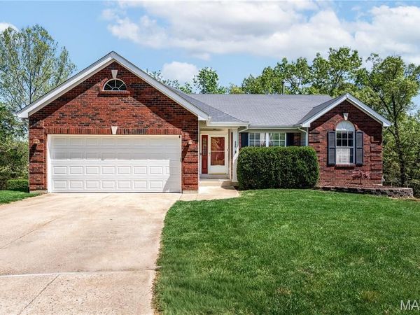 330 Woodlawn Terrace Court, Ballwin, MO 63021