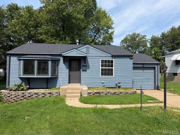 10171 Newbold Drive , St Louis, MO 63137