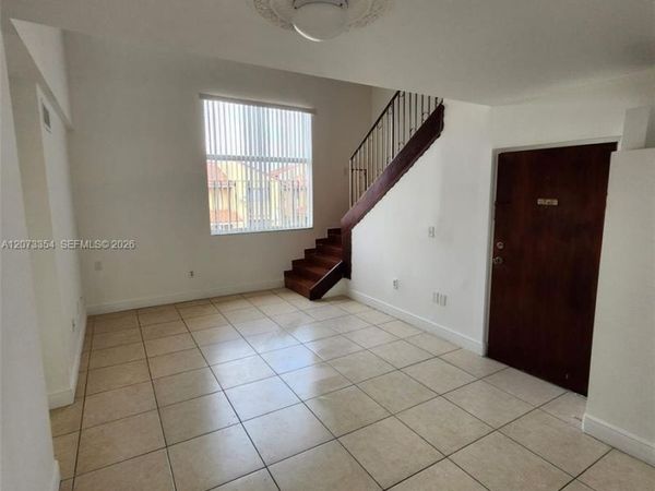 2770 W 61st Pl , Unit 202, Hialeah, FL 33016