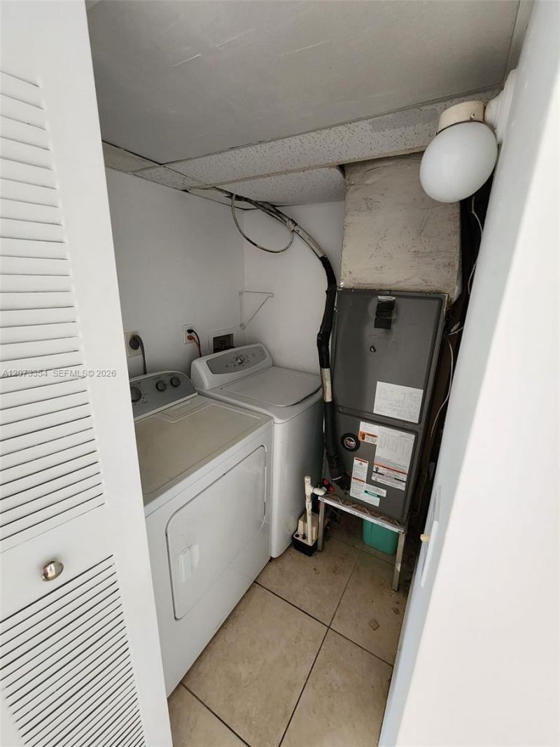 2770 W 61st Pl , Unit 202, Hialeah, FL 33016 Photo