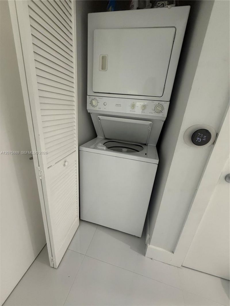 951 Brickell Ave, Unit 4105, Miami, FL 33131 Photo