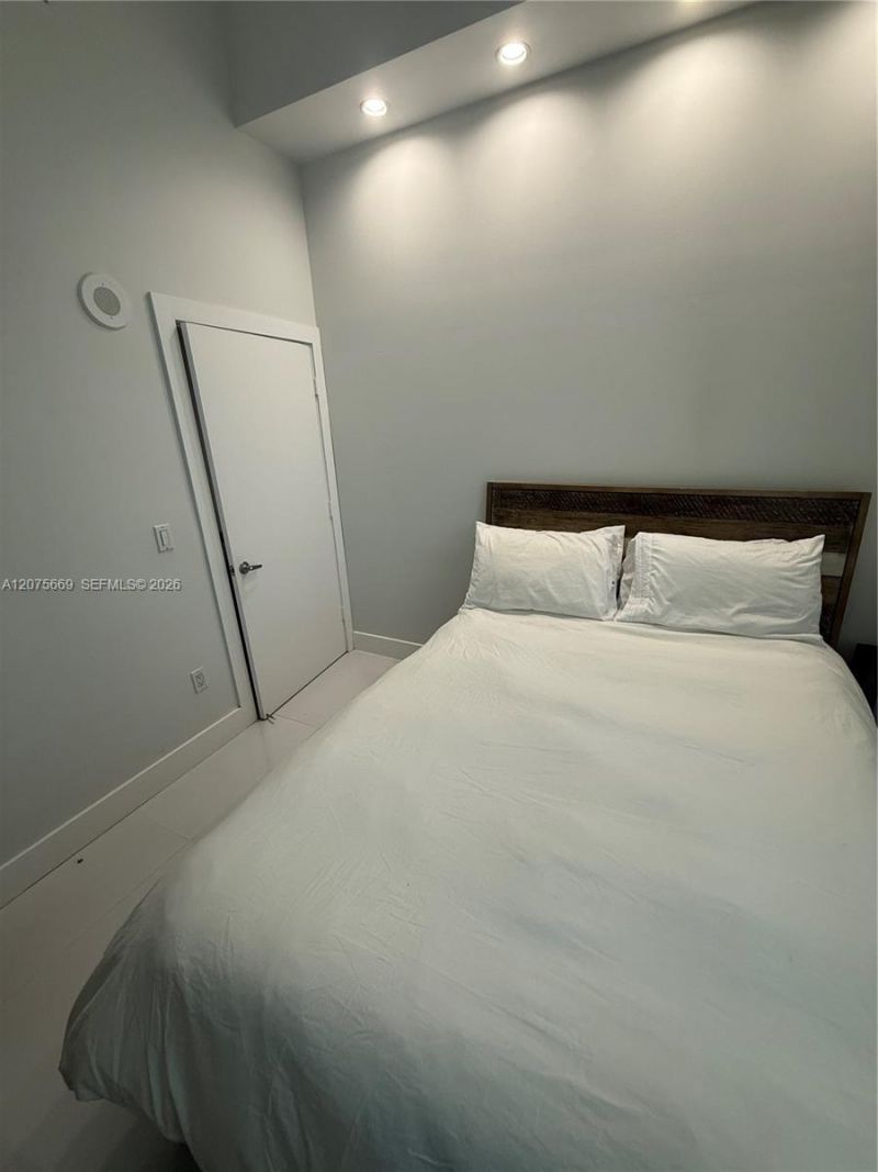 951 Brickell Ave, Unit 4105, Miami, FL 33131 Photo
