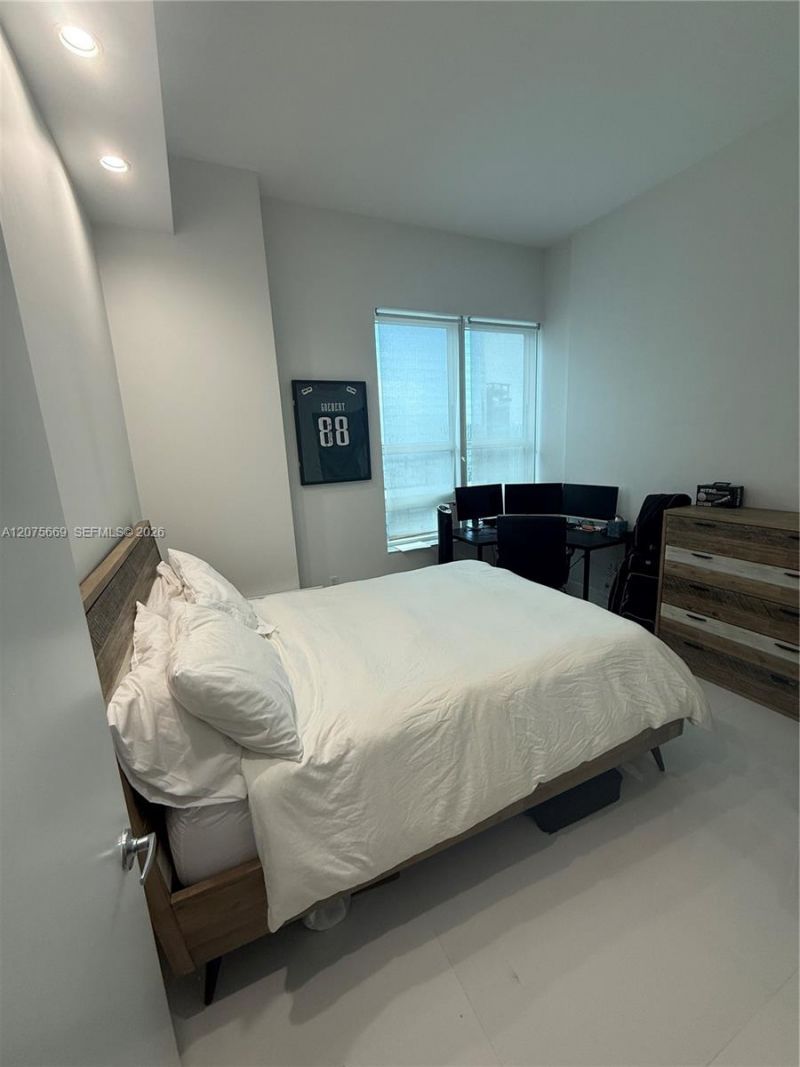 951 Brickell Ave, Unit 4105, Miami, FL 33131 Photo