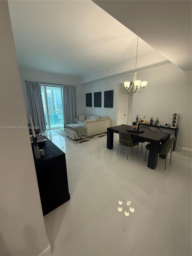951 Brickell Ave, Unit 4105, Miami, FL 33131 Photo