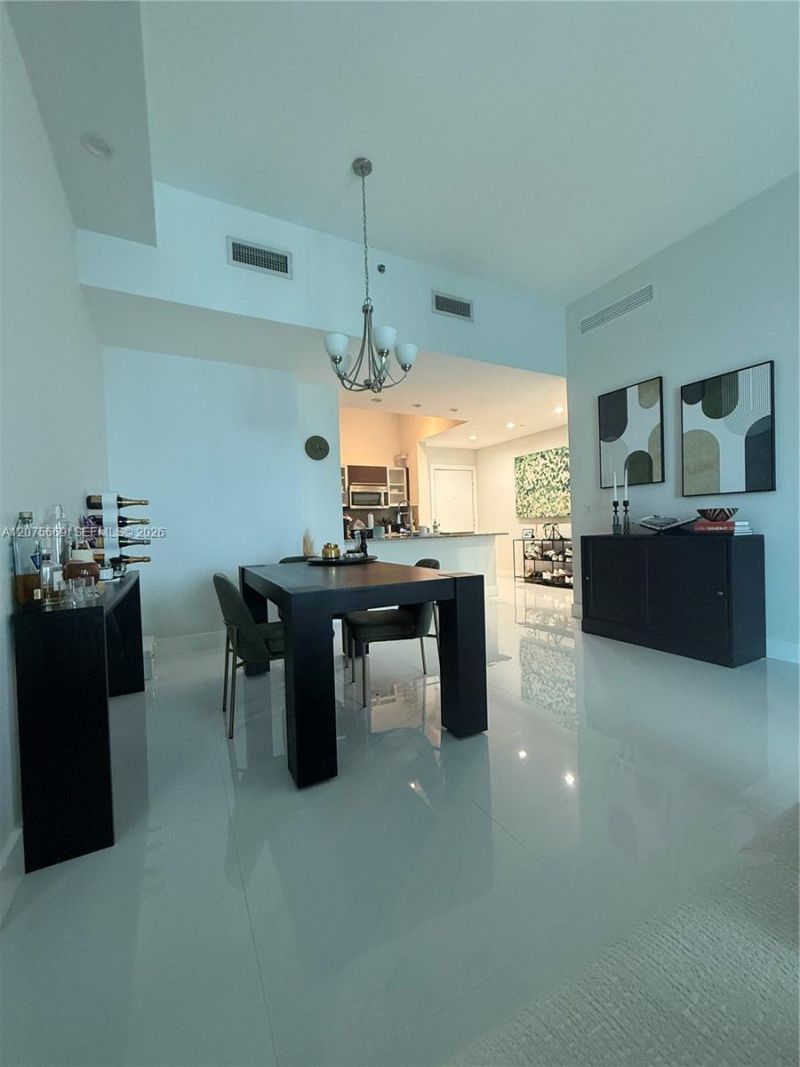 951 Brickell Ave, Unit 4105, Miami, FL 33131 Photo