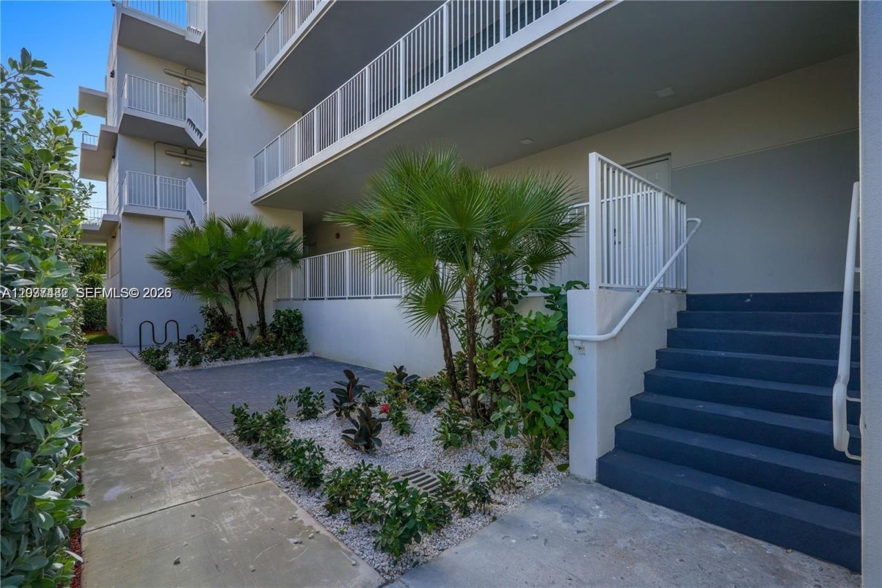 1620 NW 18th St , Unit 305, Miami, FL 33125 Photo