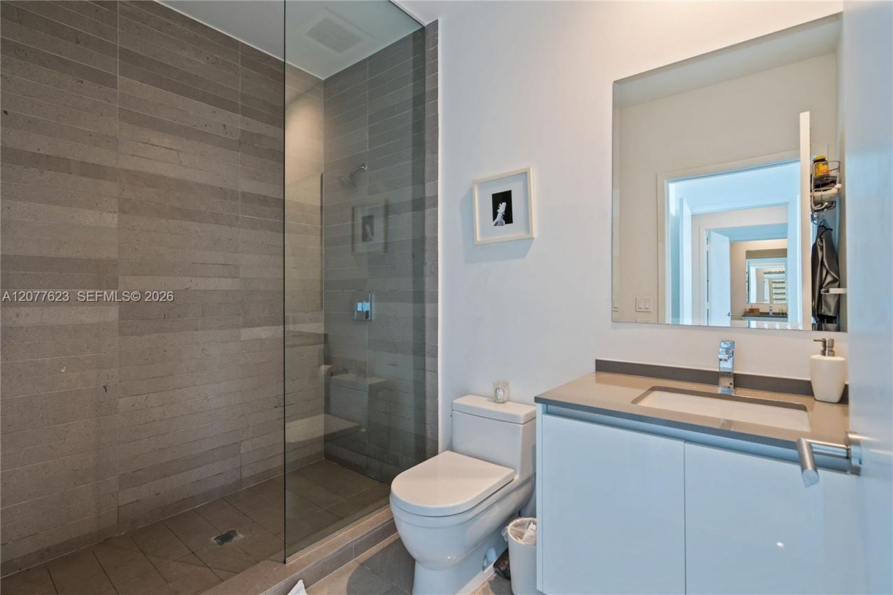 88 SW 7th St , Unit 4203, Miami, FL 33130 Photo