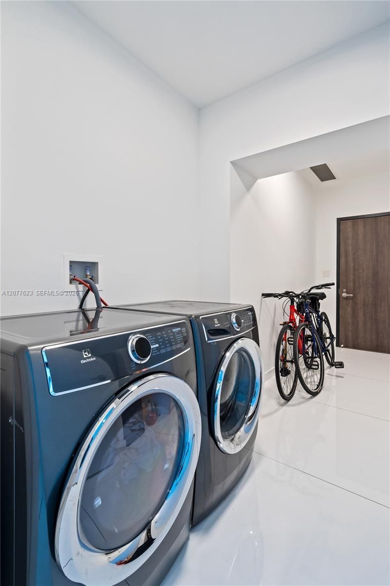 88 SW 7th St , Unit 4203, Miami, FL 33130 Photo