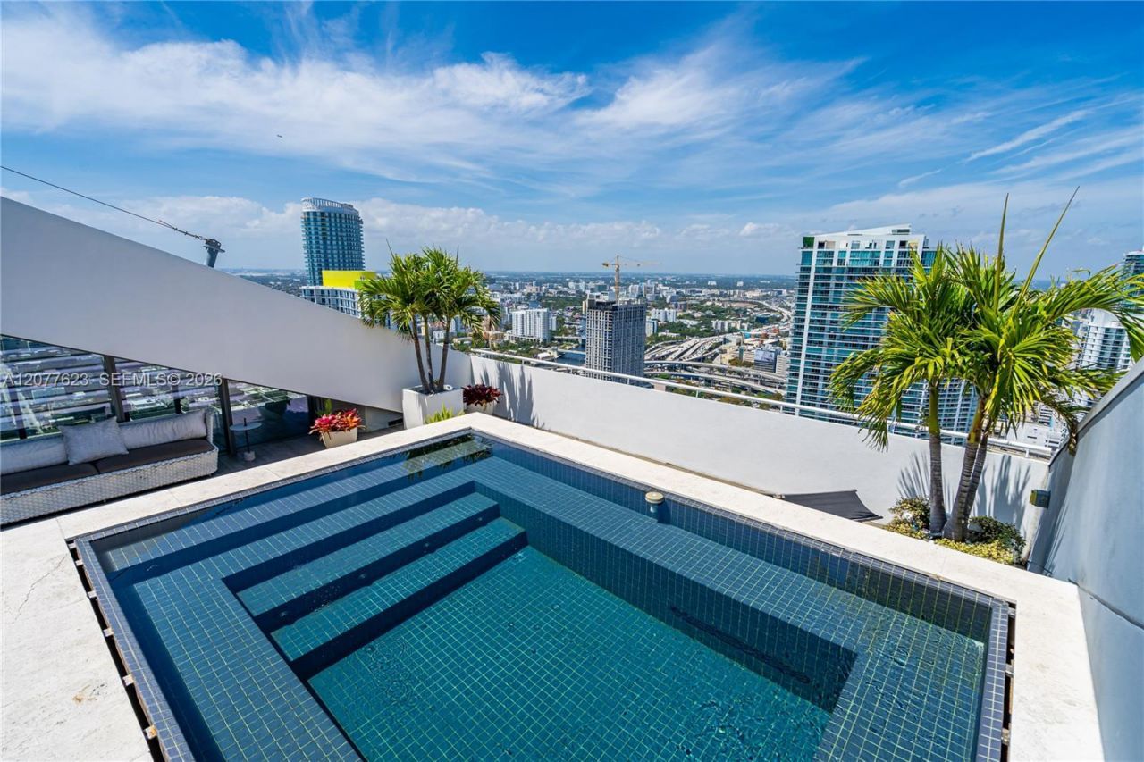 88 SW 7th St , Unit 4203, Miami, FL 33130 Photo