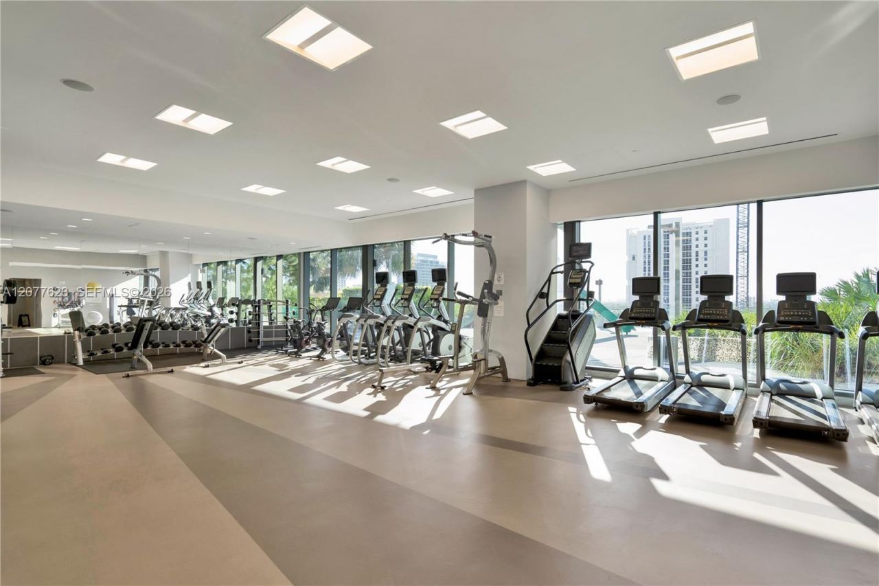 88 SW 7th St , Unit 4203, Miami, FL 33130 Photo