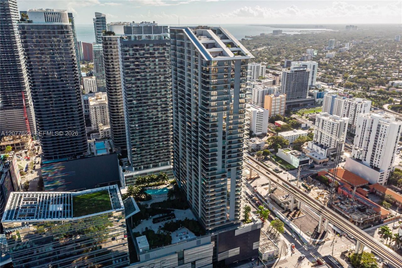 88 SW 7th St , Unit 4203, Miami, FL 33130 Photo