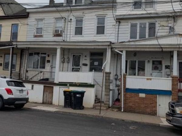 438 W 6TH STREET , MT CARMEL, PA 17851