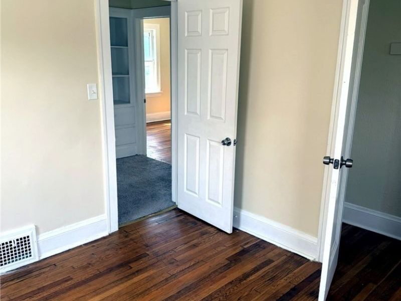 932 Vineshire Road, Cleveland Heights, OH 44121 Photo 19