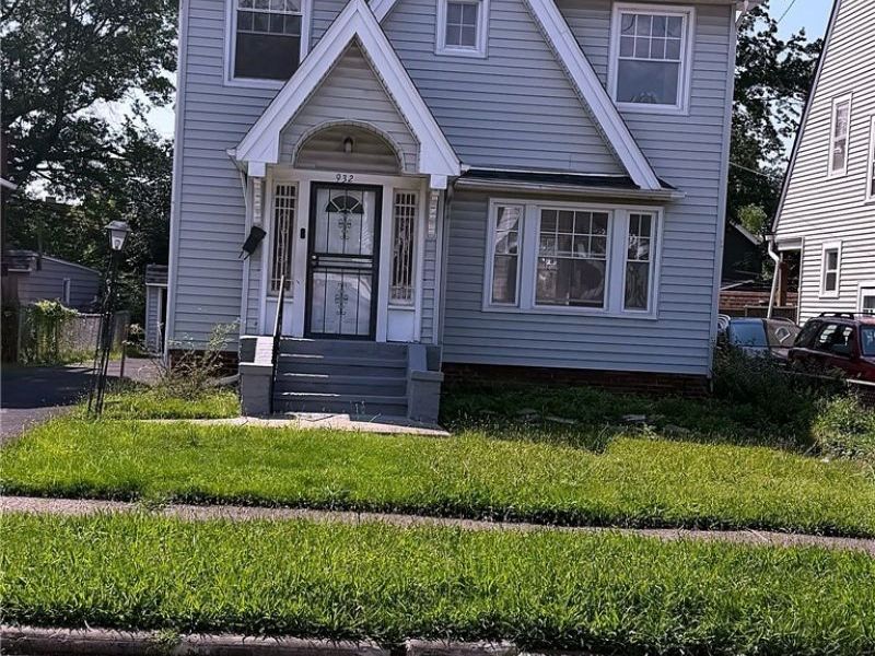 932 Vineshire Road, Cleveland Heights, OH 44121 Photo 3