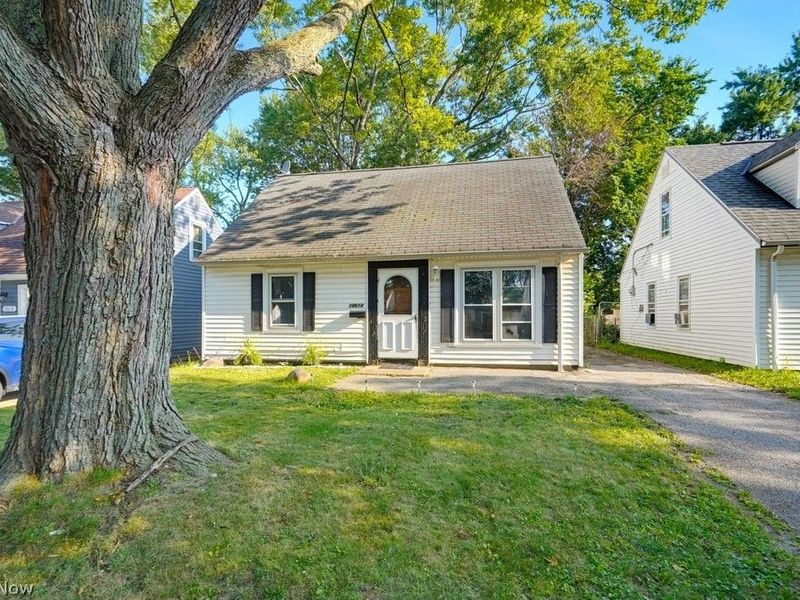 18614 Homeway Road, Cleveland, OH 44135 Photo 2