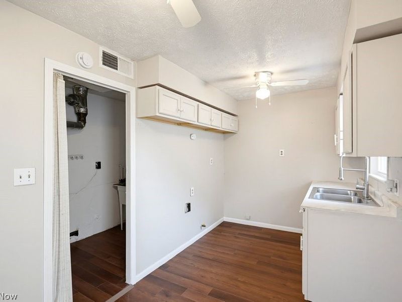 18614 Homeway Road, Cleveland, OH 44135 Photo 8