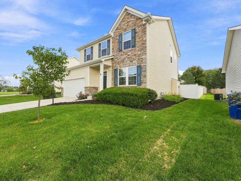 192 Old Colony Drive, Delaware, OH 43015 Photo 2
