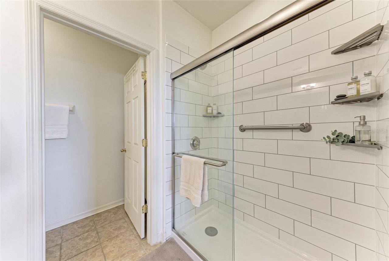 1510 Grantham Drive, Sarasota, FL 34234 Photo