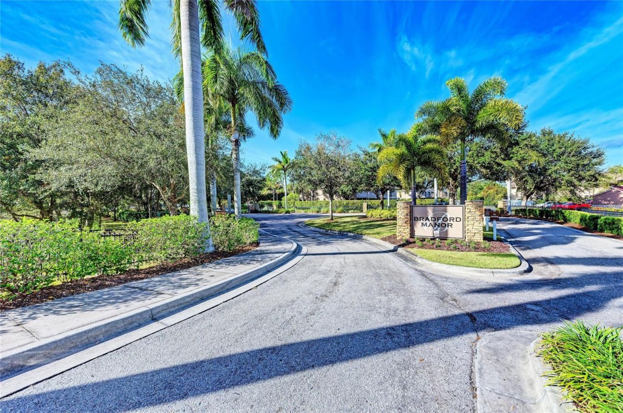 1510 Grantham Drive, Sarasota, FL 34234 Photo