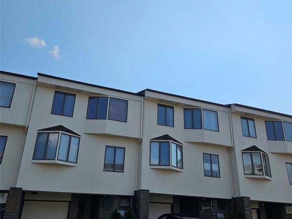 12024 Riviera Court, Unit 24B, College Point, NY 11356