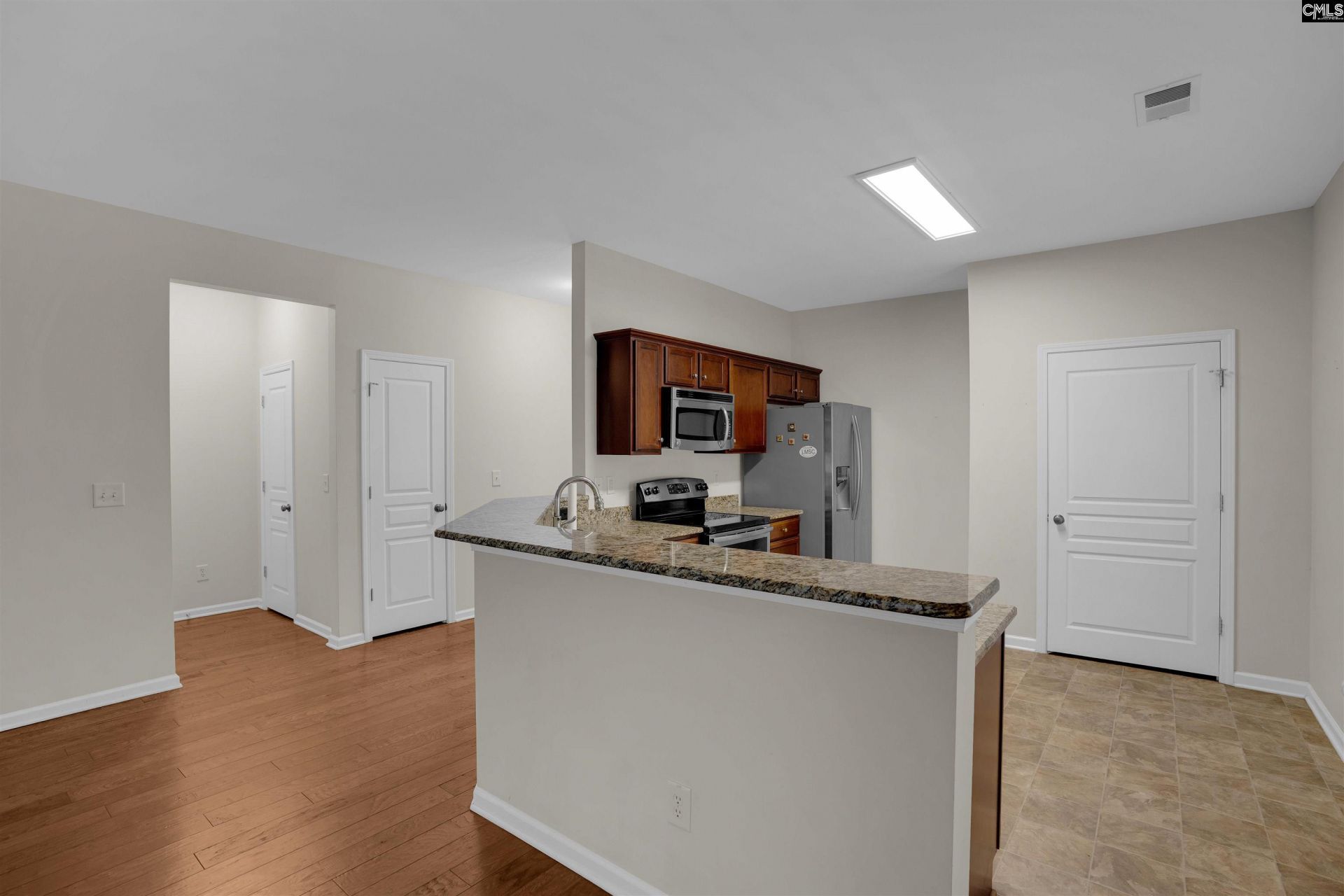 24 Palmetto Wood Court  Photo 7
