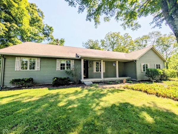 18402 E Redbud Court, Hope, IN 47246