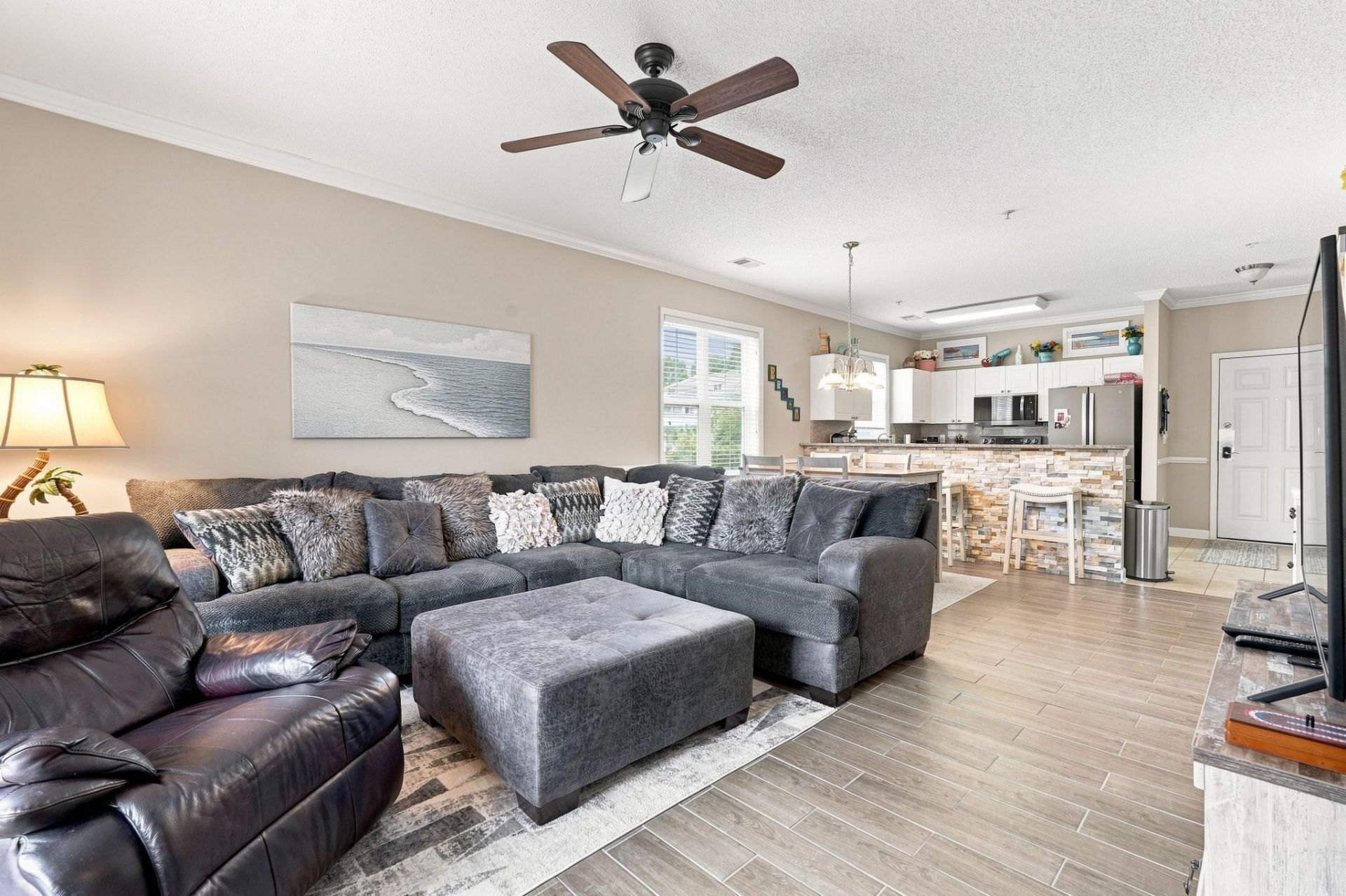 6253 Catalina Dr. Photo 13