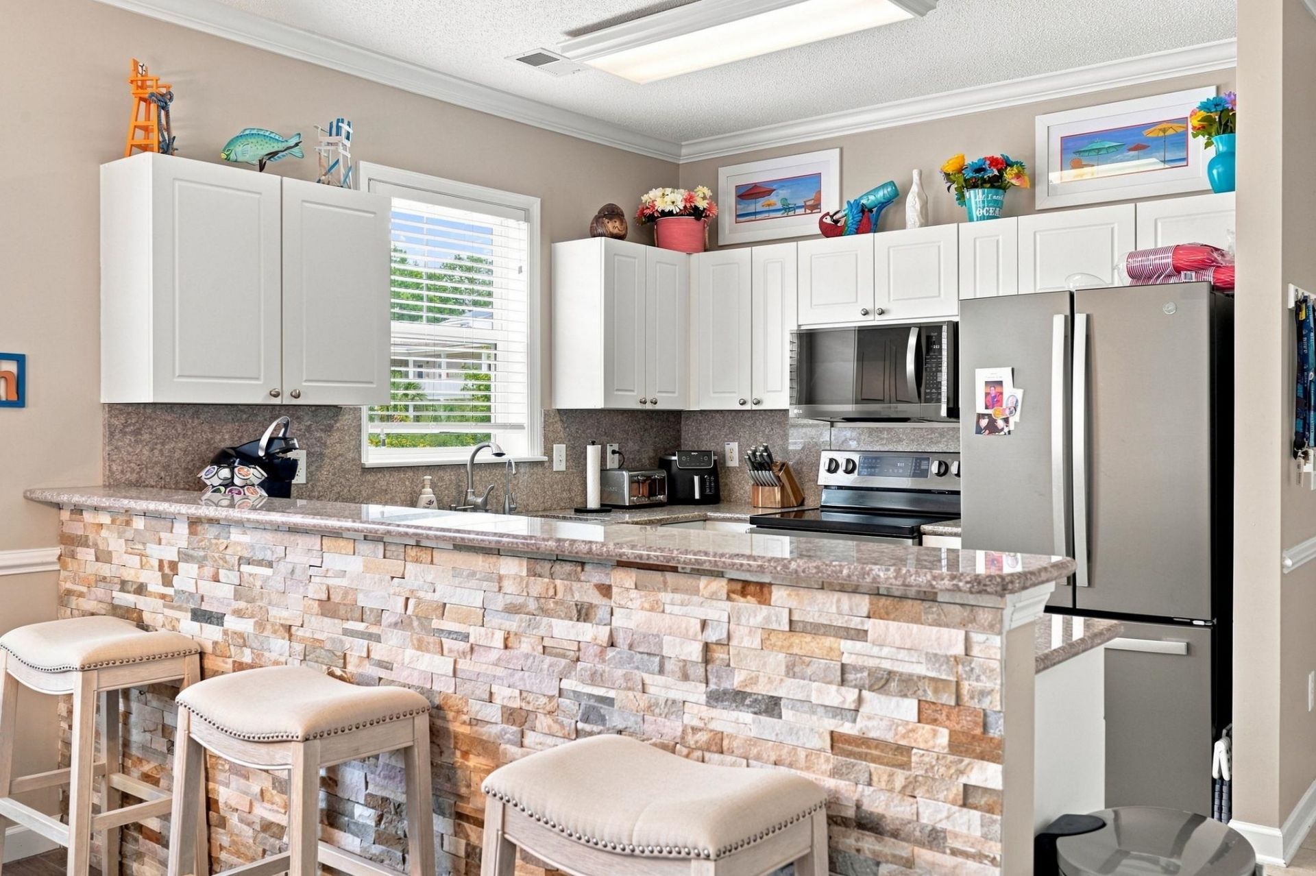 6253 Catalina Dr. Photo 15