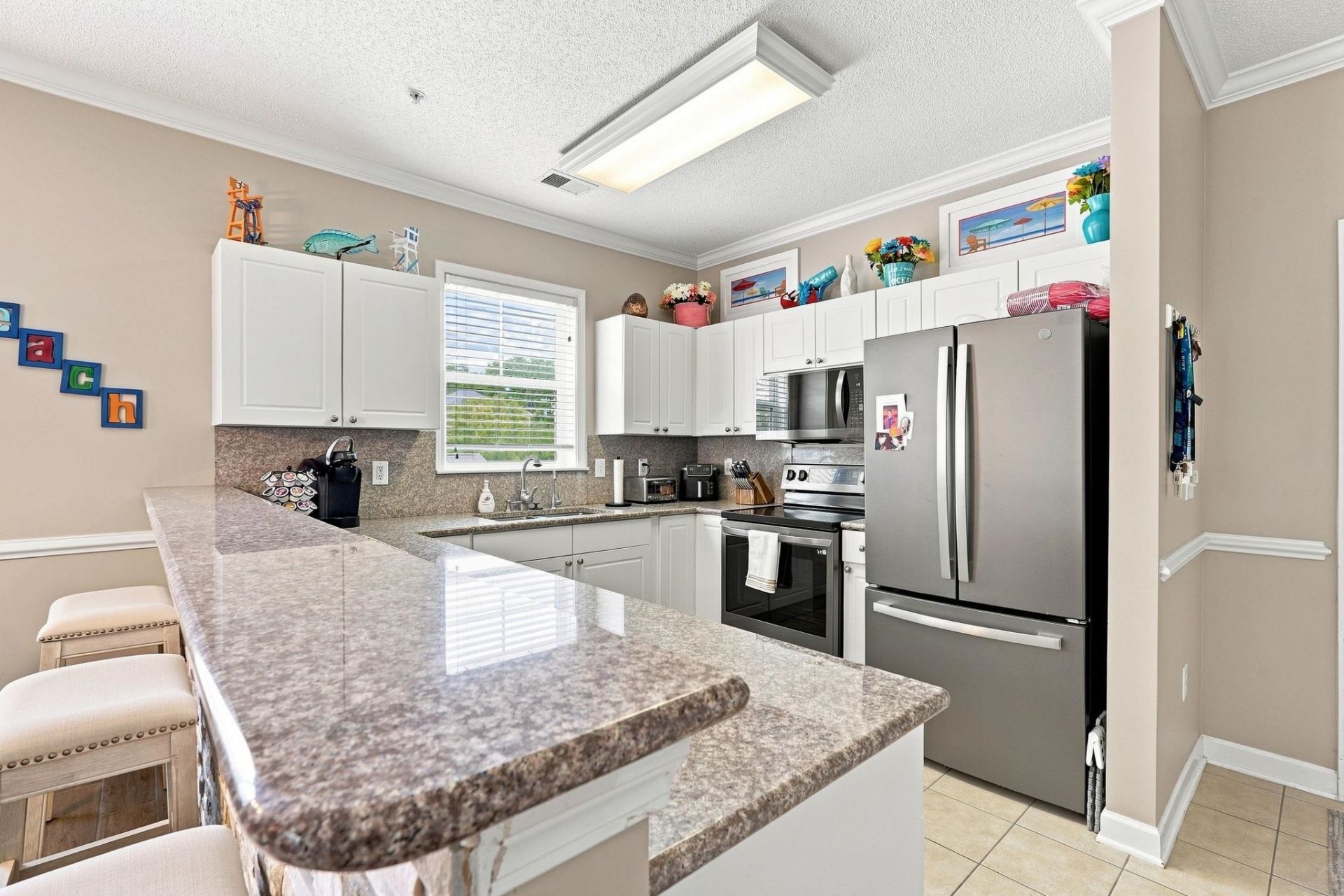 6253 Catalina Dr. Photo 16